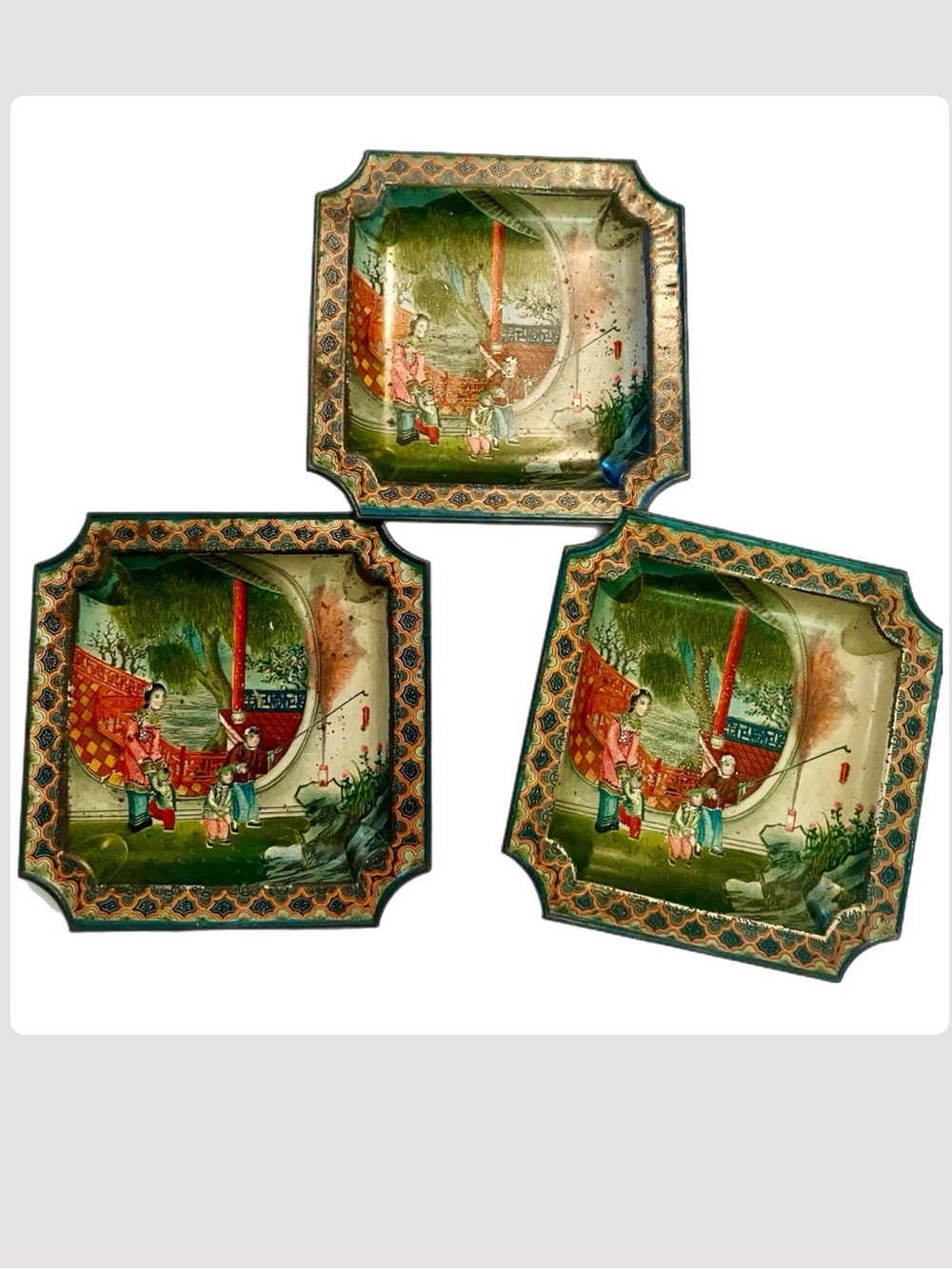 Mid-Century Chinoiserie Tin Lithograph Tip Trays / Coasters - 3pc Set - Picture 3 of 8